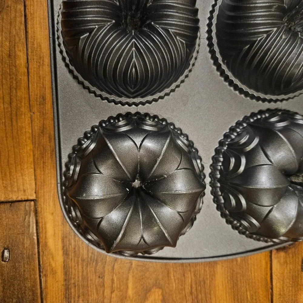 Nordic Ware Mini Bundt Cake Pan 6 Cup 3 Designs Cast Aluminum Made in USA